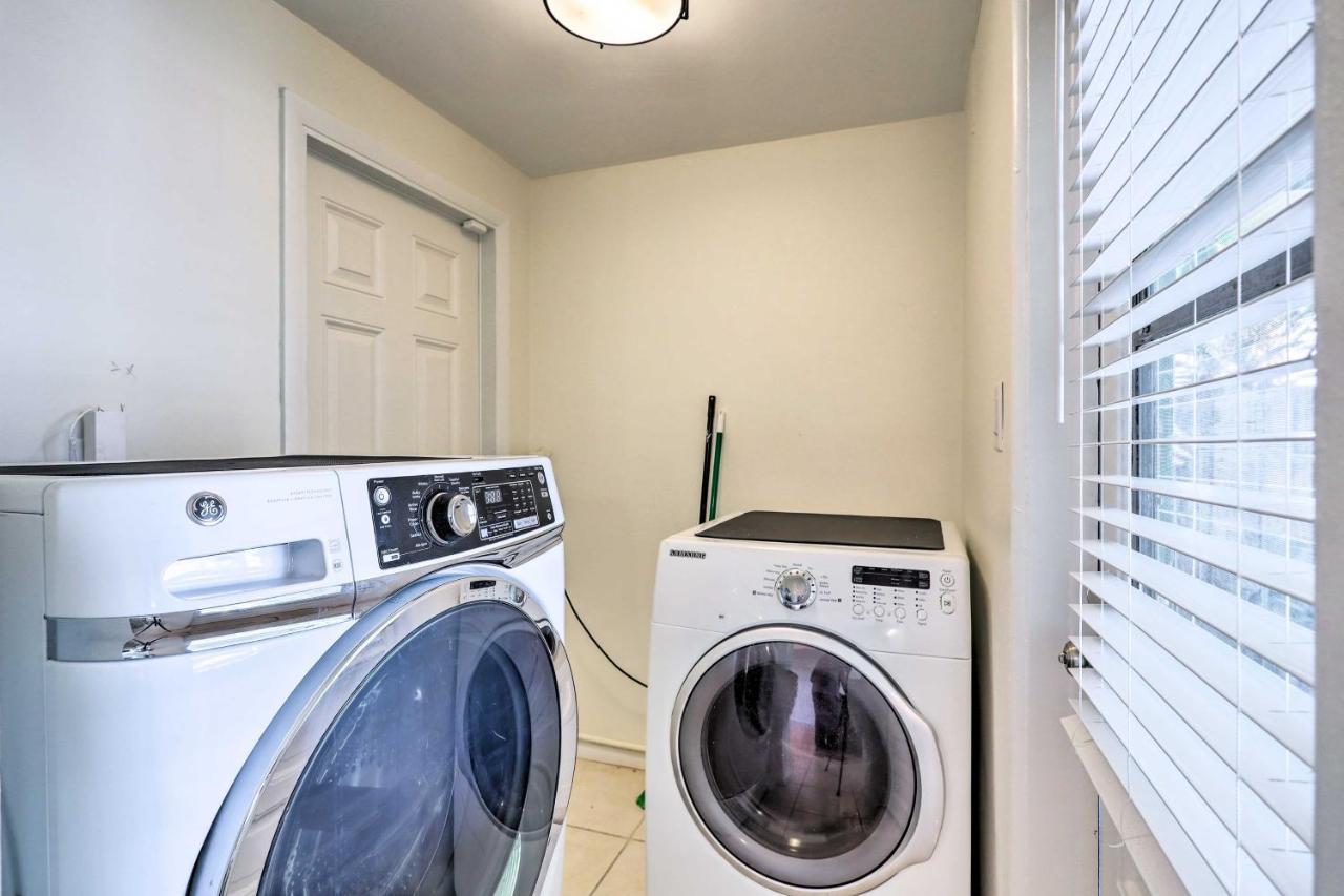 Cute And Cozy Florida Duplex Walk To Beaches! 코코아비치 외부 사진