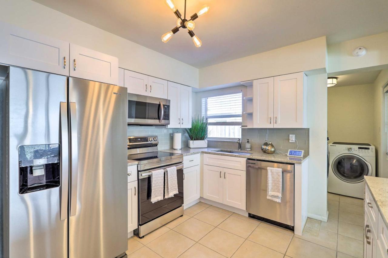 Cute And Cozy Florida Duplex Walk To Beaches! 코코아비치 외부 사진